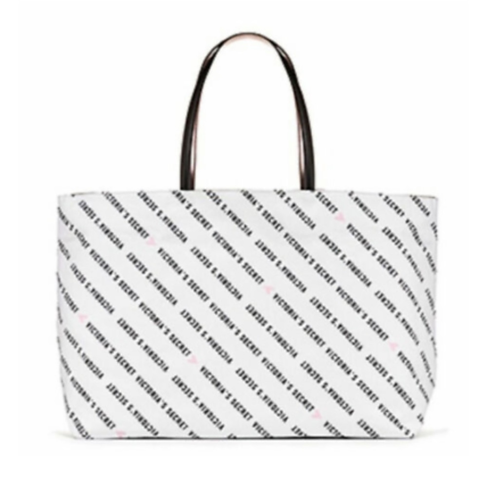 New Victoria’s Secret signature logo with hearts travel tote weekender bag 2019